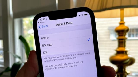 琼中苹果手机维修分享iPhone 12如何打开或关闭5G网络 