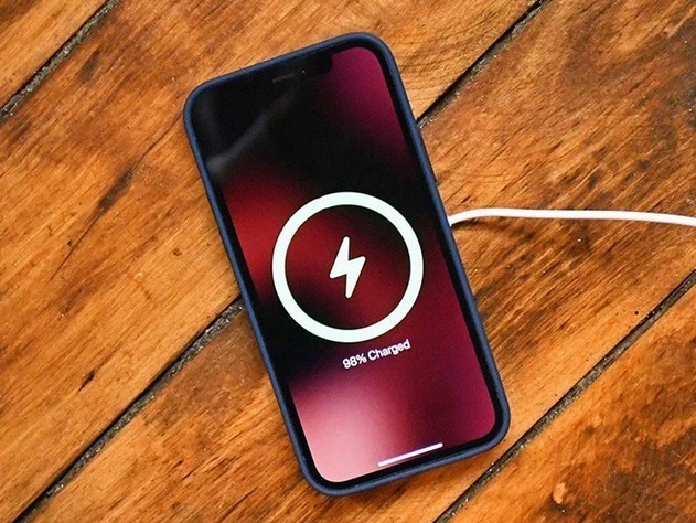 琼中苹果手机维修分享iPhone 12可以随便充电吗 